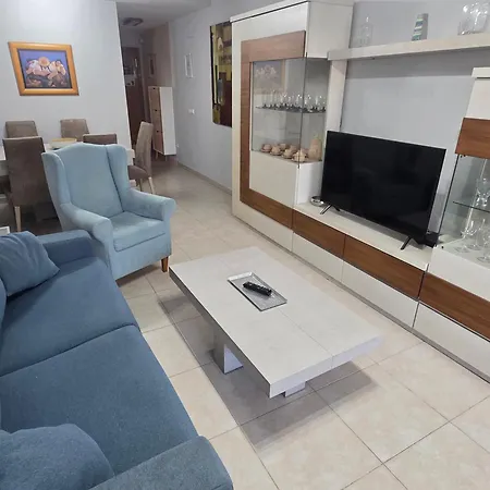 En Suenos De Iii Muy Cerca De La Playa Y Del Pueblo