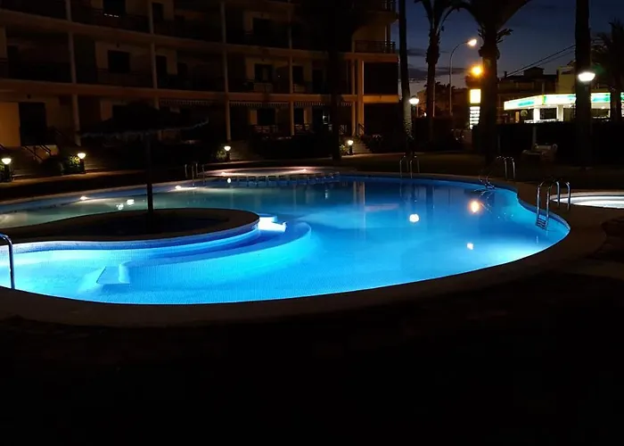 En Suenos De Iii Muy Cerca De La Playa Y Del Pueblo アパート