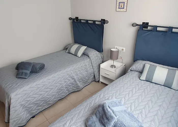 En Suenos De Iii Muy Cerca De La Playa Y Del Pueblo