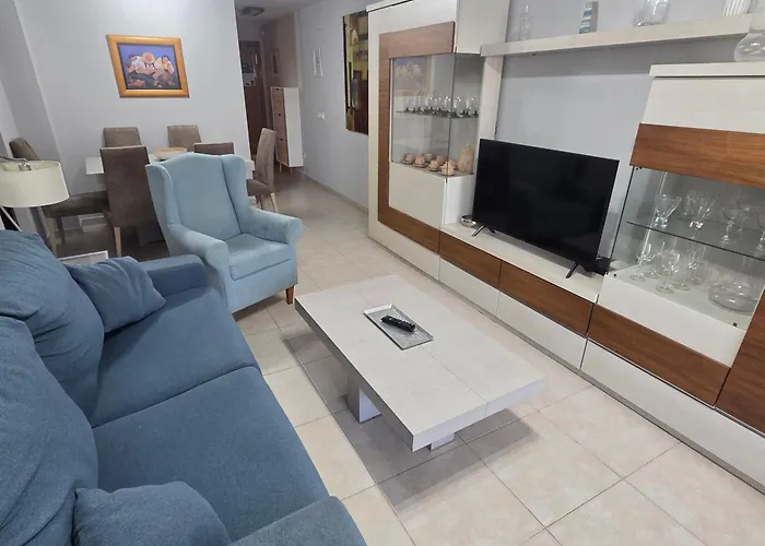 En Suenos De Iii Muy Cerca De La Playa Y Del Pueblo