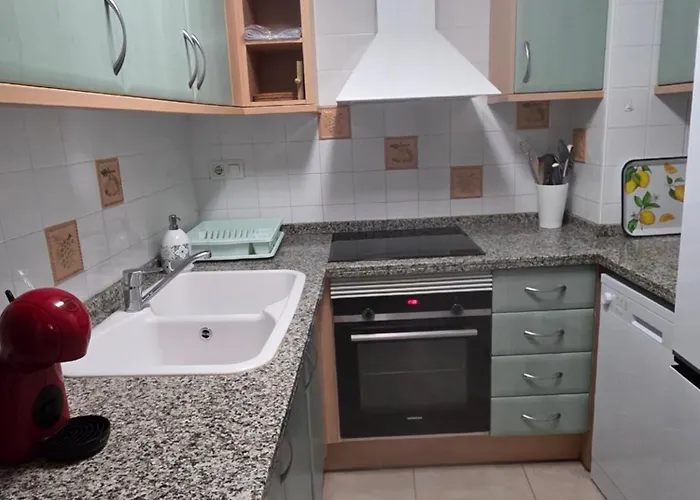 En Suenos De Iii Muy Cerca De La Playa Y Del Pueblo